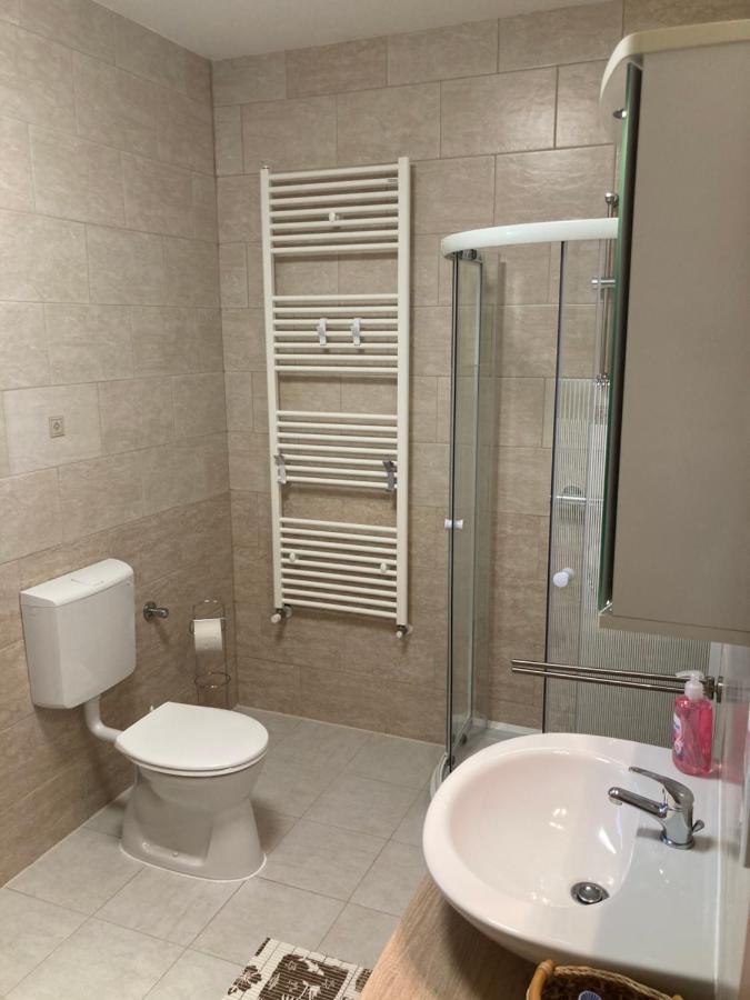 Balati Vendeghaz Apartment บาลาตอนมารีอาเฟือร์เดอ ภายนอก รูปภาพ